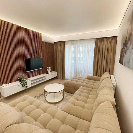 Luxury Wellness&Spa Bukarest Kültér fotó